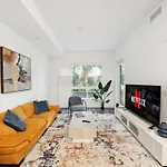 Spacious 1Bdr Near Walk Of Fame With Luxury Amenities