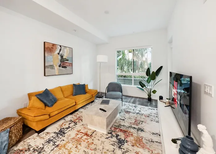 Spacious 1Bdr Near Walk Of Fame With Luxury Amenities