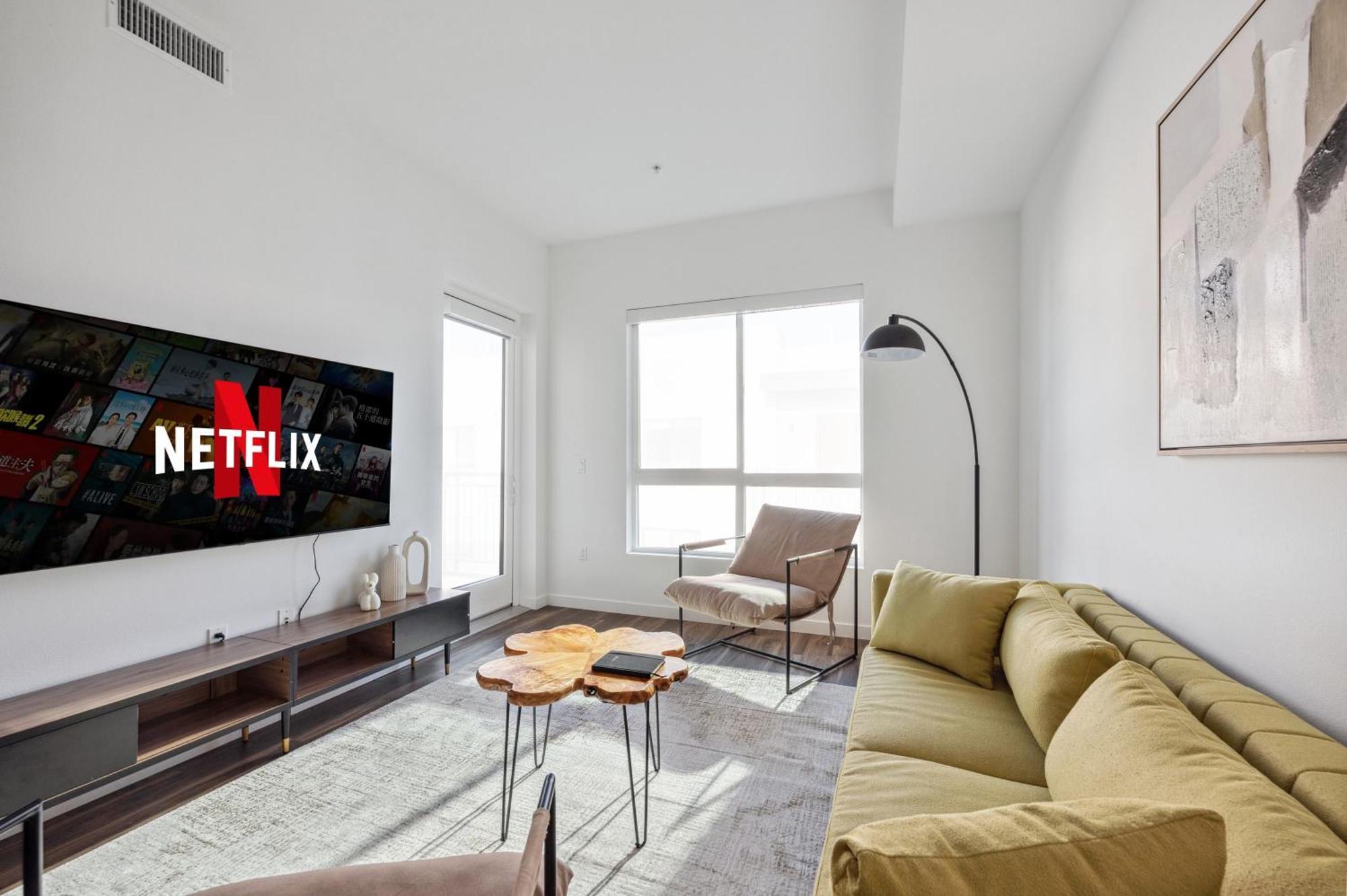 Spacious 1bdr Near Walk Of Fame With Luxury Amenities