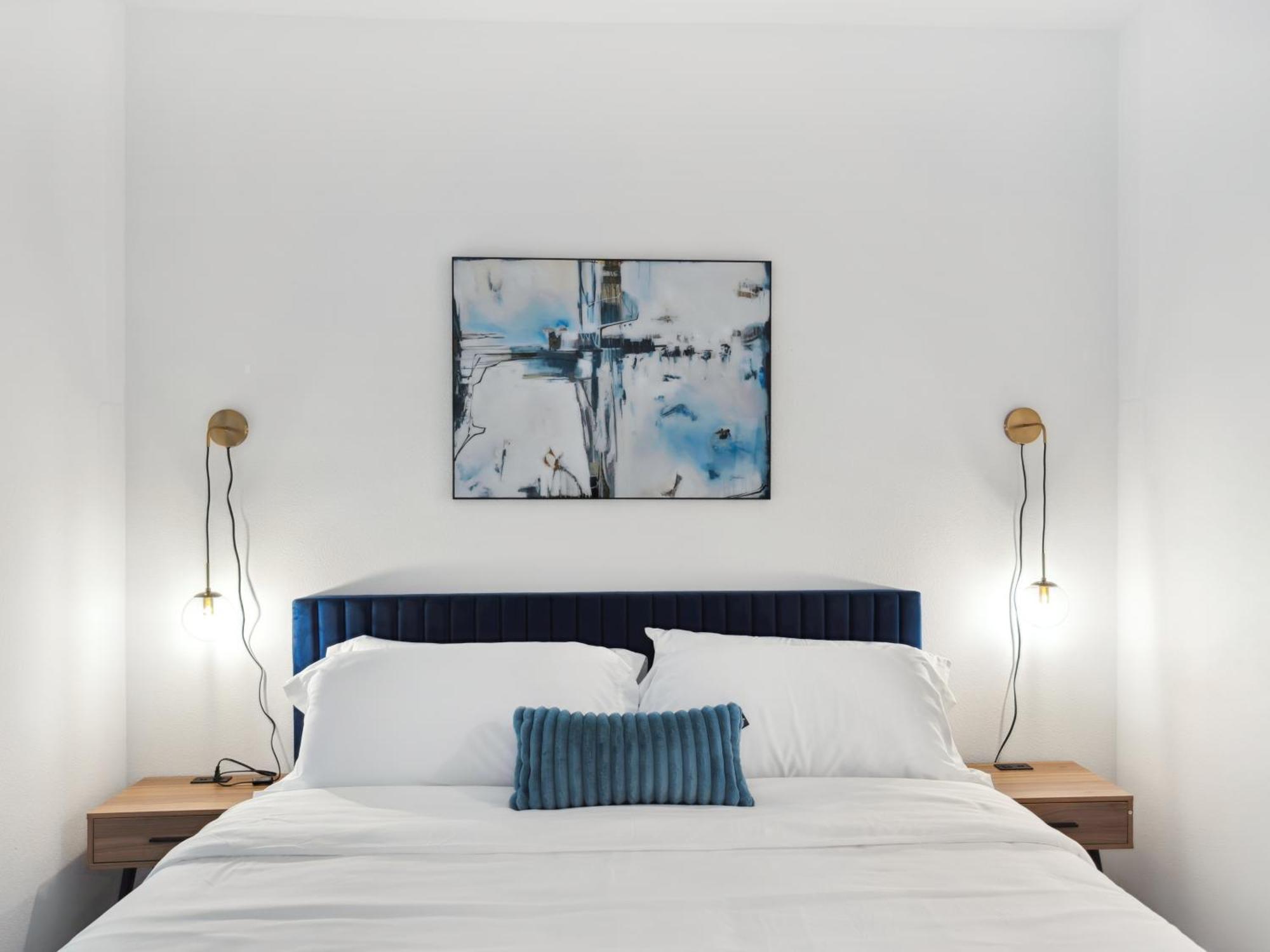 Spacious 1bdr Near Walk Of Fame With Luxury Amenities *
